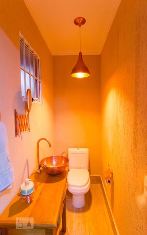 Casa à venda com 193m², 4 quartos e 5 vagasLavabo 2
