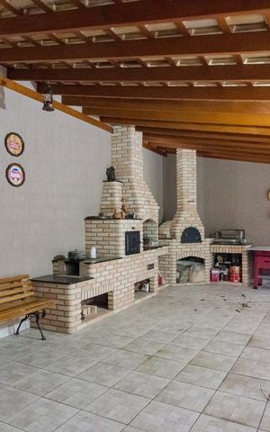 Casa à venda com 193m², 4 quartos e 5 vagasÁrea comum - Churrasqueira