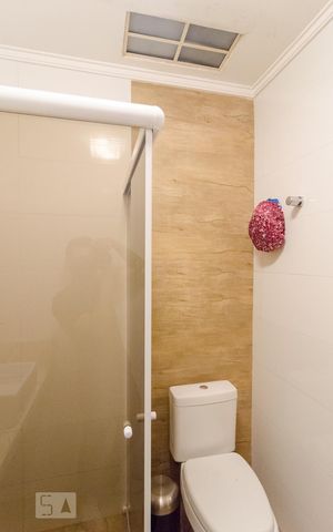 Casa à venda com 193m², 4 quartos e 5 vagasBanheiro da Suíte 2