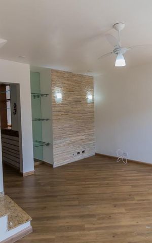 Casa de condomínio à venda com 150m², 3 quartos e 2 vagas Casa de condomínio à venda com 150m², 3 quartos e 2 vagasSala