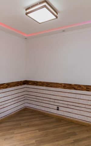 Casa de condomínio à venda com 150m², 3 quartos e 2 vagas Casa de condomínio à venda com 150m², 3 quartos e 2 vagasSala de Jantar