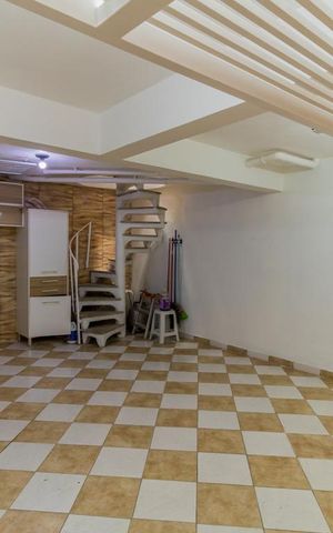 Casa de condomínio à venda com 150m², 3 quartos e 2 vagas Casa de condomínio à venda com 150m², 3 quartos e 2 vagasGaragem