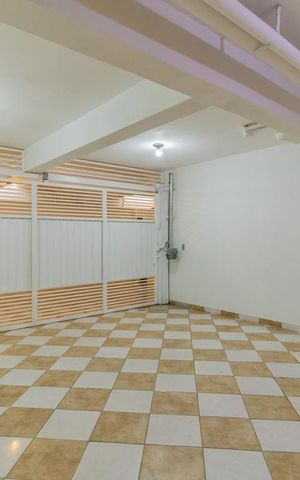 Casa de condomínio à venda com 150m², 3 quartos e 2 vagas Casa de condomínio à venda com 150m², 3 quartos e 2 vagasGaragem