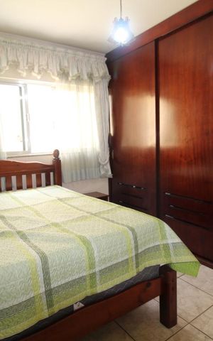 Casa à venda com 250m², 3 quartos e 4 vagasQuarto 2 armário e cama casal