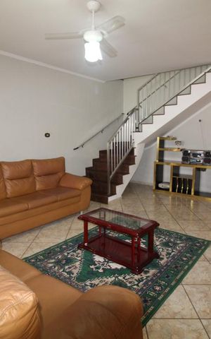 Casa à venda com 250m², 3 quartos e 4 vagasSala