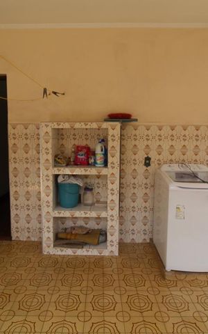 Casa à venda com 250m², 3 quartos e 4 vagasÁrea de serviço