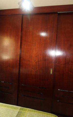 Casa à venda com 250m², 3 quartos e 4 vagasQuarto 2 armário e cama casal