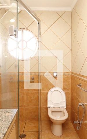 Casa à venda com 320m², 4 quartos e 2 vagasBanheiro Social