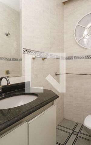 Casa à venda com 320m², 4 quartos e 2 vagasLavabo