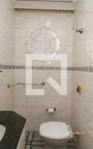 Casa à venda com 320m², 4 quartos e 2 vagasLavabo