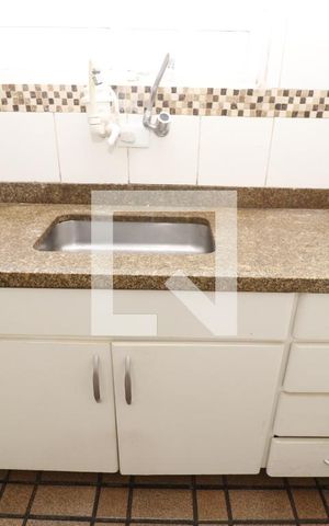 Casa à venda com 320m², 4 quartos e 2 vagasCozinha