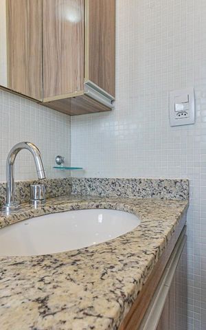 Studio para alugar com 32m², 1 quarto e 1 vaga Studio para alugar com 32m², 1 quarto e 1 vagaBanheiro