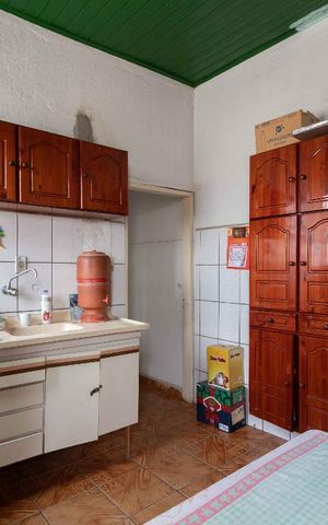 Casa à venda com 300m², 3 quartos e 2 vagas Casa à venda com 300m², 3 quartos e 2 vagasCozinha