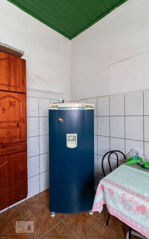 Casa à venda com 300m², 3 quartos e 2 vagas Casa à venda com 300m², 3 quartos e 2 vagasCozinha