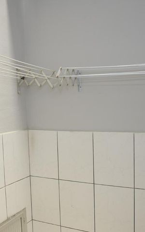 Casa para alugar com 90m², 2 quartos e 1 vagaÁrea de Serviço
