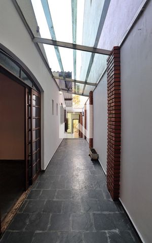 Casa para alugar com 240m², 3 quartos e 3 vagasCorredor