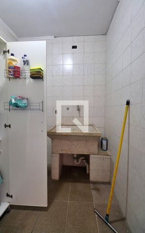 Casa para alugar com 240m², 3 quartos e 3 vagasÁrea de Serviço