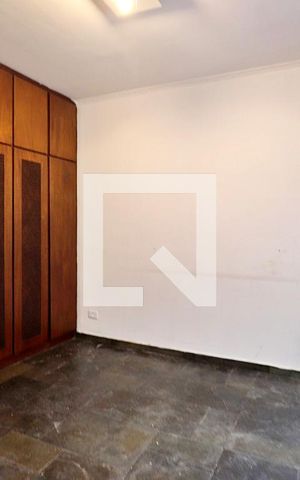 Casa para alugar com 240m², 3 quartos e 3 vagasSuíte 1