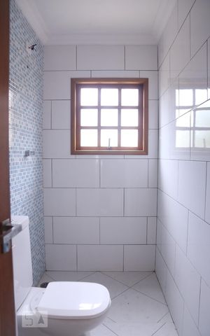 Casa para alugar com 100m², 2 quartos e 1 vagaBanheiro da Suíte