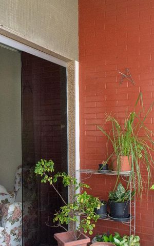 Apartamento à venda com 180m², 4 quartos e 1 vaga Apartamento à venda com 180m², 4 quartos e 1 vaga1º Andar - Varanda