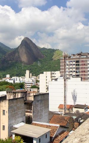 Apartamento à venda com 180m², 4 quartos e 1 vaga Apartamento à venda com 180m², 4 quartos e 1 vaga2º Andar - Varanda do Quarto 1