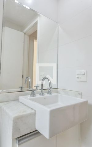 Apartamento à venda com 69m², 2 quartos e 1 vagaBanheiro 02