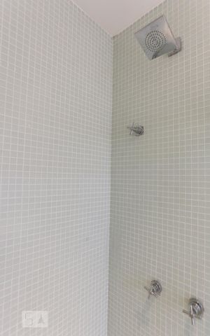 Apartamento para alugar com 43m², 1 quarto e 2 vagas Apartamento para alugar com 43m², 1 quarto e 2 vagasBanheiro