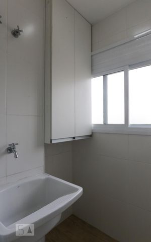 Apartamento para alugar com 43m², 1 quarto e 2 vagas Apartamento para alugar com 43m², 1 quarto e 2 vagasÁrea de Serviço