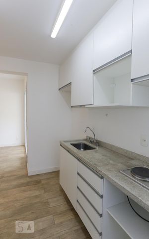 Apartamento para alugar com 43m², 1 quarto e 2 vagas Apartamento para alugar com 43m², 1 quarto e 2 vagasCozinha