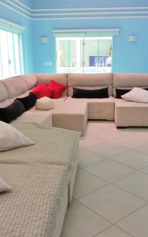 Casa para alugar com 350m², 4 quartos e 3 vagas Casa para alugar com 350m², 4 quartos e 3 vagasSala de TV