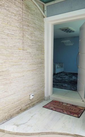 Casa para alugar com 350m², 4 quartos e 3 vagas Casa para alugar com 350m², 4 quartos e 3 vagasQuarto de Serviço