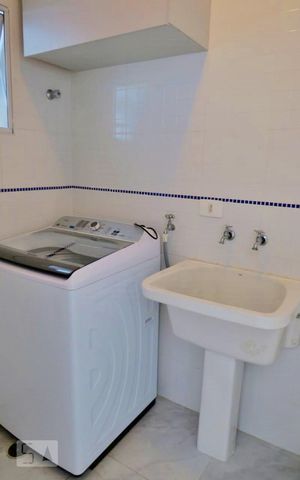 Casa para alugar com 350m², 4 quartos e 3 vagas Casa para alugar com 350m², 4 quartos e 3 vagasÁrea de Serviço