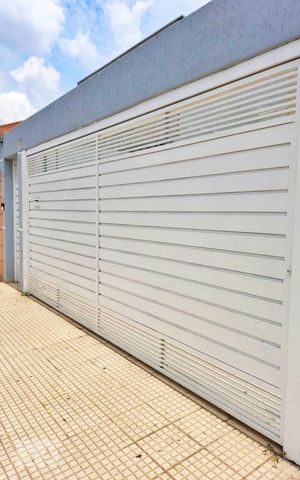 Casa para alugar com 350m², 4 quartos e 3 vagas Casa para alugar com 350m², 4 quartos e 3 vagasFachada