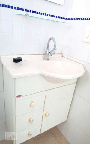 Casa para alugar com 350m², 4 quartos e 3 vagas Casa para alugar com 350m², 4 quartos e 3 vagasBanheiro 3