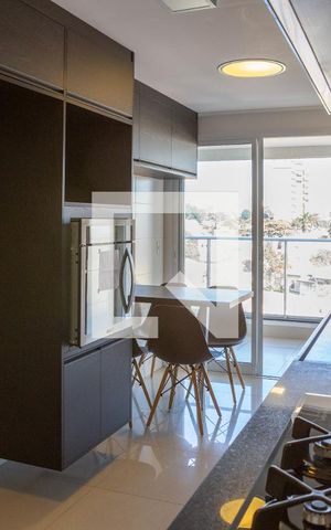 Apartamento à venda com 132m², 3 quartos e 3 vagas Apartamento à venda com 132m², 3 quartos e 3 vagasCozinha