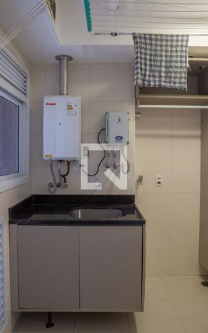 Apartamento à venda com 132m², 3 quartos e 3 vagas Apartamento à venda com 132m², 3 quartos e 3 vagasÁrea de Serviço