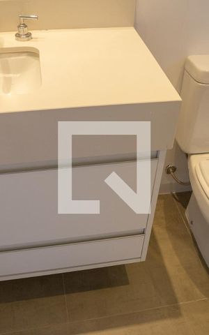 Apartamento à venda com 132m², 3 quartos e 3 vagas Apartamento à venda com 132m², 3 quartos e 3 vagasBanheiro da Suíte 2