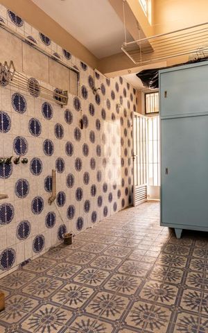 Casa à venda com 159m², 2 quartos e 3 vagas Casa à venda com 159m², 2 quartos e 3 vagasÁrea de serviço