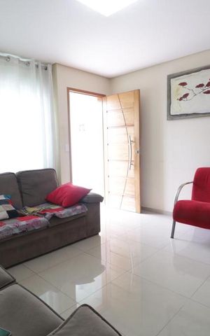 Casa à venda com 145m², 3 quartos e 5 vagas Casa à venda com 145m², 3 quartos e 5 vagasSala