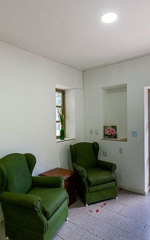 Casa à venda com 200m², 7 quartos e 1 vaga Casa à venda com 200m², 7 quartos e 1 vagaSala