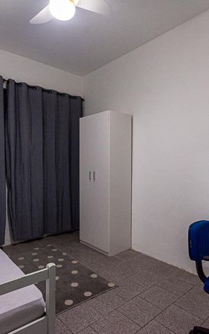 Casa à venda com 200m², 7 quartos e 1 vaga Casa à venda com 200m², 7 quartos e 1 vagaQuarto 4