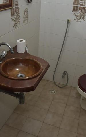 Casa de condomínio à venda com 339m², 4 quartos e 3 vagasLavabo