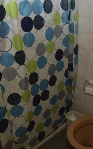 Casa de condomínio à venda com 339m², 4 quartos e 3 vagasBanheiro Externo