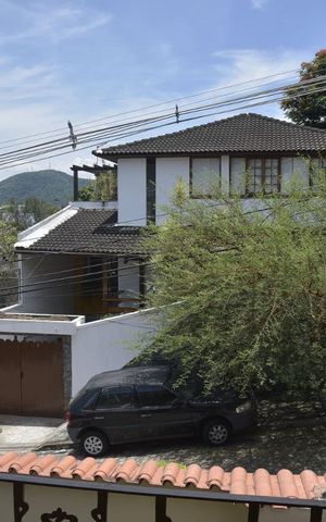Casa de condomínio à venda com 339m², 4 quartos e 3 vagasVista da Quarto 2