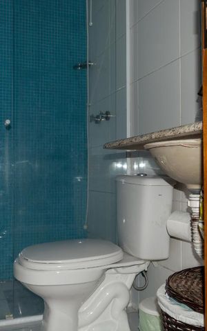 Casa de condomínio à venda com 135m², 2 quartos e 2 vagas Casa de condomínio à venda com 135m², 2 quartos e 2 vagasBanheiro da Suíte 2