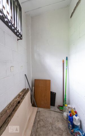 Casa à venda com 149m², 3 quartos e 8 vagasDispensa