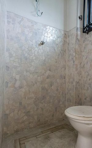 Casa à venda com 149m², 3 quartos e 8 vagasBanheiro