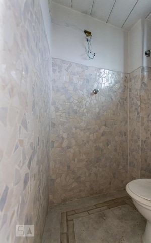 Casa à venda com 149m², 3 quartos e 8 vagasBanheiro
