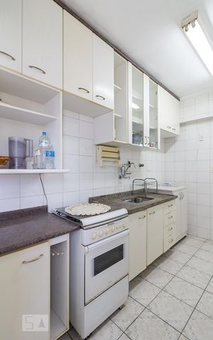 Apartamento à venda com 72m², 2 quartos e 1 vagaCozinha