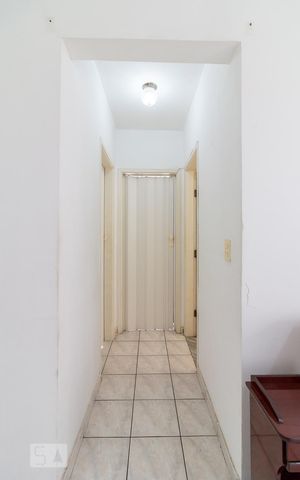 Apartamento à venda com 72m², 2 quartos e 1 vagaCorredor